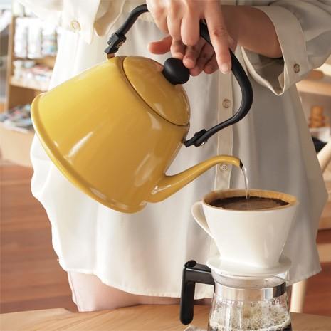 Noda Horo Drip Kettle II Retro Enamel Gooseneck Kettle Yellow 2L