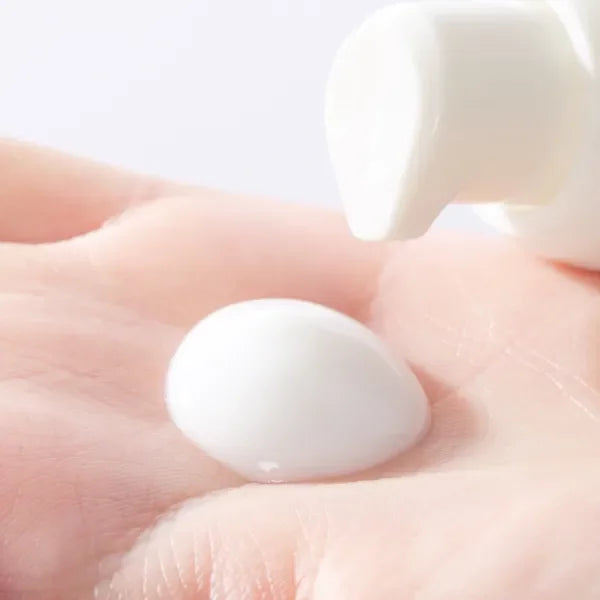 Sana Wrinkle Turn Concentrate Moisturizing Beauty Serum 50g