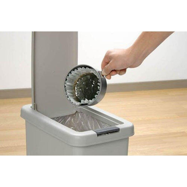 Uchicook Roka Pot Cooking Oil Filter Pot Red UCS1RD