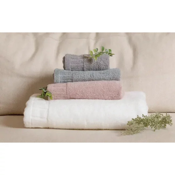 Angel-Spin-Reiyuriu-Fluffy-100%-Cotton-Bath-Towel-70-x-140cm-3-2024-08-14T01:00:54.499Z.webp