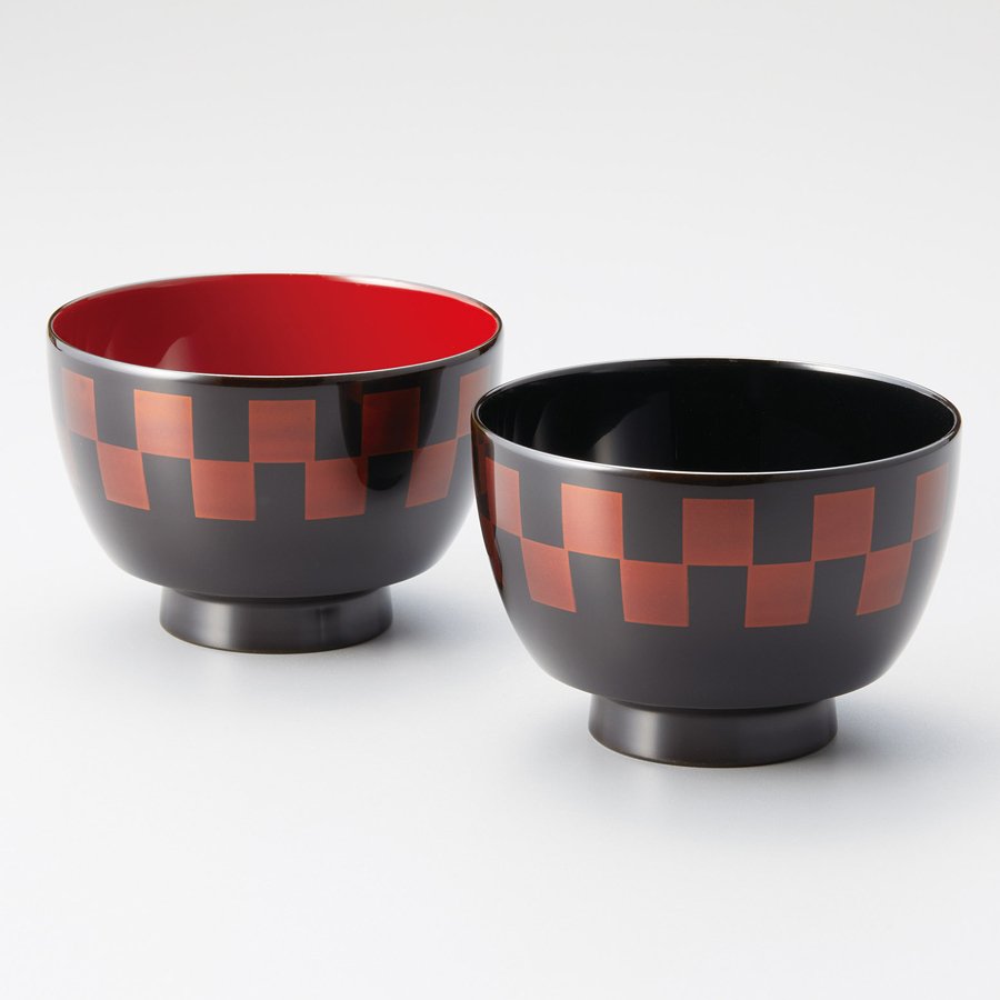 Isuke-Sandalwood-Lacquer-Couple-s-Bowls-Black-and-Vermilion--Set-of-2--1-2023-11-07T07:10:27.284Z.jpg