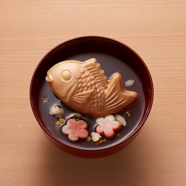 Kyuemon-Sea-Bream-Suimono-Clear-Soup-in-Monaka-Wafer--2-Servings--2-2024-01-16T01:12:31.923Z.jpg