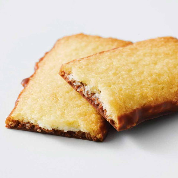 Royce Baton Biscuits Coconut and Hazelcacao 50 Pieces