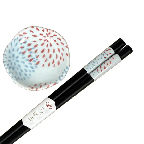 Wakasa Laquered Chopsticks With Mino Ware Small Dish Fireworks 23ct